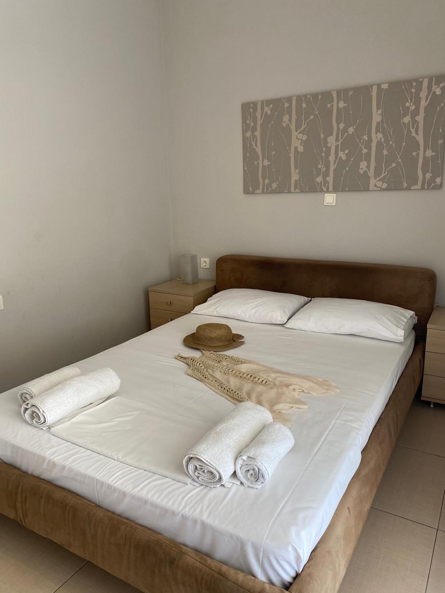 Bright And Cozy Apartment Near The City Center Закинтос Экстерьер фото